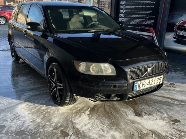 Чорний Вольво V50, об'ємом двигуна 1.6 л та пробігом 240 тис. км за 2100 $, фото 2 на Automoto.ua