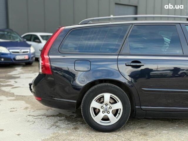 Черный Вольво В50, объемом двигателя 1.6 л и пробегом 302 тыс. км за 6290 $, фото 11 на Automoto.ua