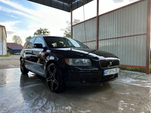 Черный Вольво В50, объемом двигателя 1.6 л и пробегом 222 тыс. км за 2100 $, фото 5 на Automoto.ua