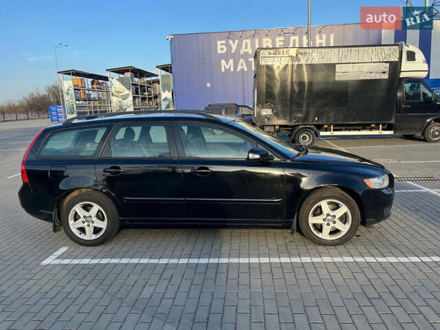 Чорний Вольво V50, об'ємом двигуна 2 л та пробігом 290 тис. км за 7000 $, фото 2 на Automoto.ua