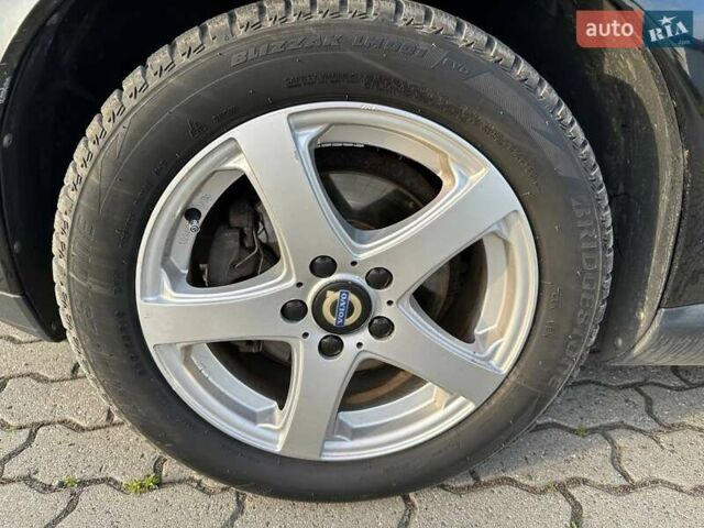 Черный Вольво В50, объемом двигателя 1.56 л и пробегом 316 тыс. км за 6000 $, фото 29 на Automoto.ua