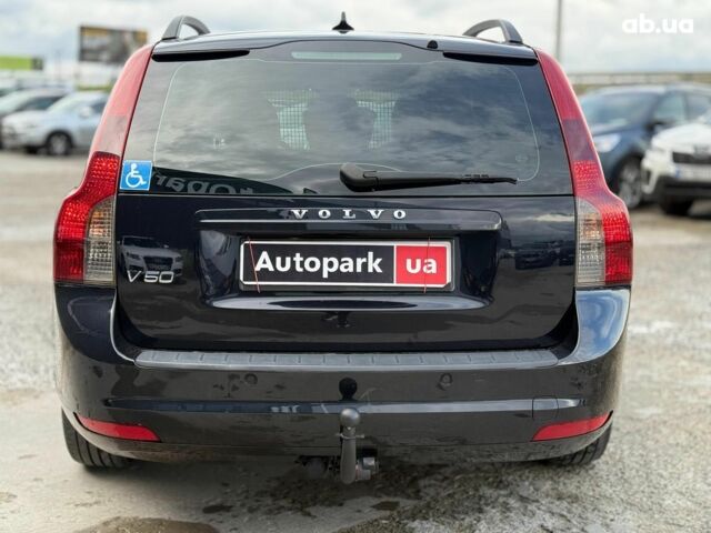 Черный Вольво В50, объемом двигателя 1.6 л и пробегом 302 тыс. км за 6290 $, фото 8 на Automoto.ua