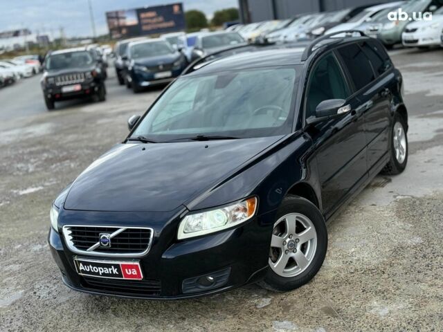 Черный Вольво В50, объемом двигателя 1.6 л и пробегом 302 тыс. км за 6290 $, фото 2 на Automoto.ua