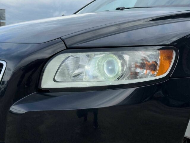 Черный Вольво В50, объемом двигателя 1.6 л и пробегом 302 тыс. км за 6290 $, фото 6 на Automoto.ua