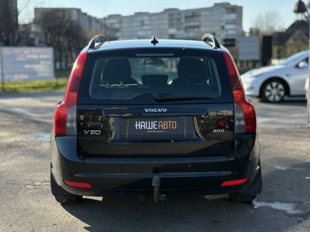 Черный Вольво В50, объемом двигателя 2 л и пробегом 290 тыс. км за 6800 $, фото 5 на Automoto.ua