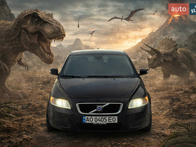 Чорний Вольво V50, об'ємом двигуна 2 л та пробігом 392 тис. км за 5500 $, фото 3 на Automoto.ua