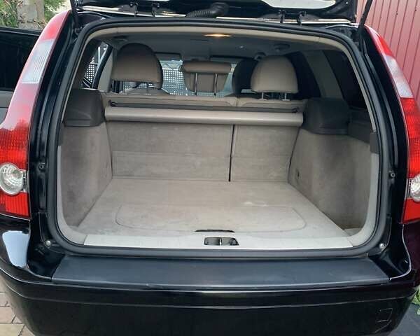 Чорний Вольво V50, об'ємом двигуна 1.6 л та пробігом 280 тис. км за 6500 $, фото 10 на Automoto.ua