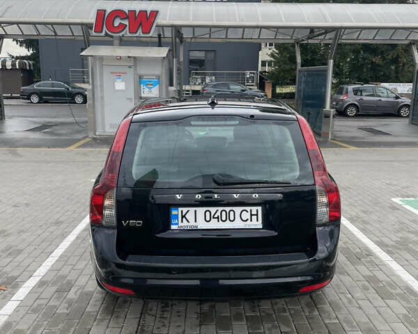 Черный Вольво В50, объемом двигателя 1.6 л и пробегом 322 тыс. км за 4800 $, фото 6 на Automoto.ua