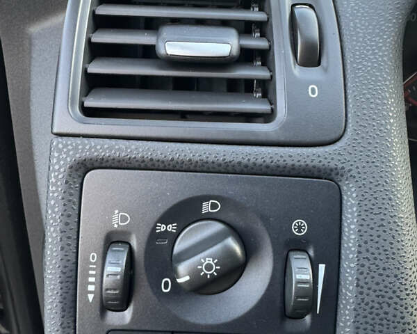 Черный Вольво В50, объемом двигателя 1.6 л и пробегом 223 тыс. км за 6999 $, фото 39 на Automoto.ua