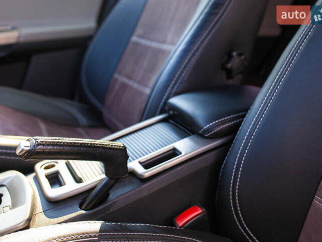 Черный Вольво В50, объемом двигателя 2 л и пробегом 282 тыс. км за 7932 $, фото 22 на Automoto.ua