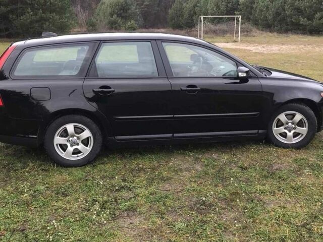 Чорний Вольво V50, об'ємом двигуна 1.6 л та пробігом 269 тис. км за 5800 $, фото 4 на Automoto.ua