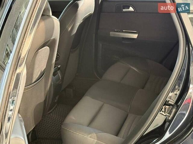 Черный Вольво В50, объемом двигателя 1.6 л и пробегом 265 тыс. км за 6890 $, фото 12 на Automoto.ua