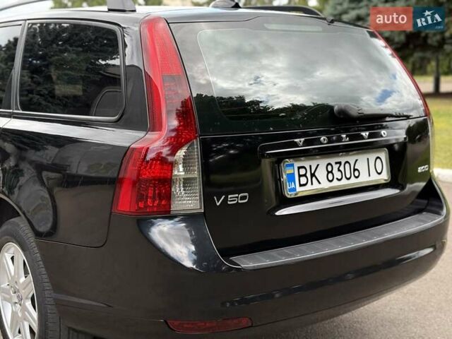 Черный Вольво В50, объемом двигателя 2 л и пробегом 244 тыс. км за 6200 $, фото 25 на Automoto.ua