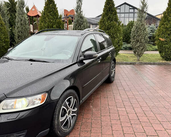 Черный Вольво В50, объемом двигателя 1.6 л и пробегом 324 тыс. км за 5799 $, фото 3 на Automoto.ua