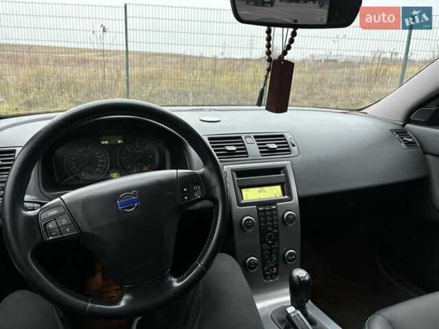 Чорний Вольво V50, об'ємом двигуна 1.6 л та пробігом 241 тис. км за 6800 $, фото 14 на Automoto.ua