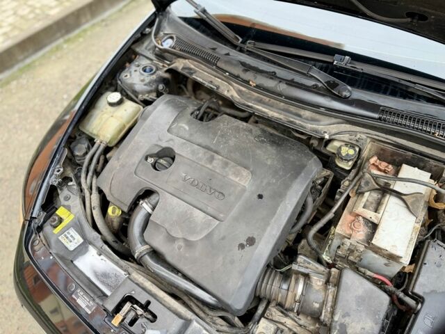 Черный Вольво В50, объемом двигателя 0 л и пробегом 250 тыс. км за 3000 $, фото 14 на Automoto.ua