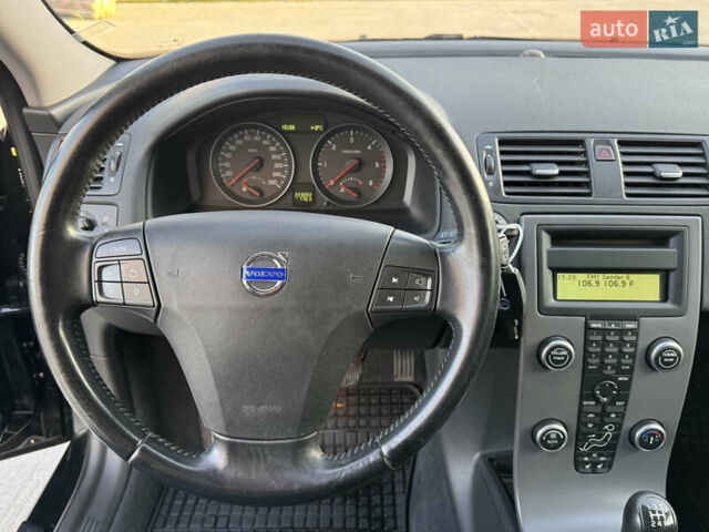 Черный Вольво В50, объемом двигателя 1.6 л и пробегом 223 тыс. км за 6999 $, фото 41 на Automoto.ua