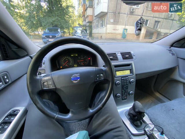 Чорний Вольво V50, об'ємом двигуна 1.56 л та пробігом 250 тис. км за 6500 $, фото 21 на Automoto.ua