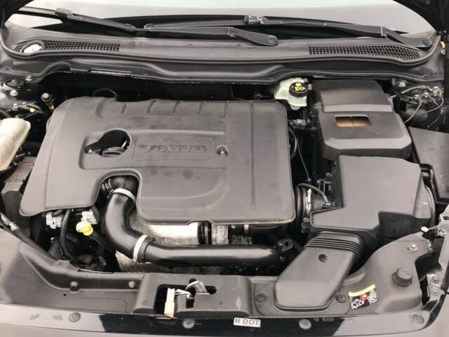 Чорний Вольво V50, об'ємом двигуна 1.6 л та пробігом 269 тис. км за 5800 $, фото 12 на Automoto.ua