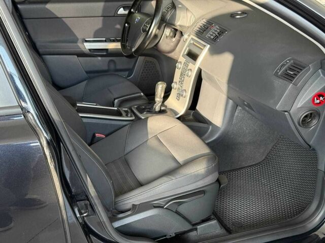 Чорний Вольво V50, об'ємом двигуна 1.6 л та пробігом 265 тис. км за 6890 $, фото 15 на Automoto.ua