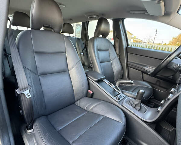 Черный Вольво В50, объемом двигателя 1.6 л и пробегом 223 тыс. км за 6999 $, фото 35 на Automoto.ua