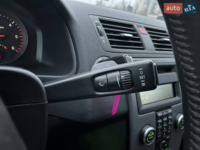 Черный Вольво В50, объемом двигателя 1.56 л и пробегом 292 тыс. км за 5490 $, фото 16 на Automoto.ua