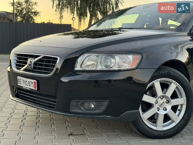 Черный Вольво В50, объемом двигателя 1.8 л и пробегом 243 тыс. км за 6150 $, фото 52 на Automoto.ua