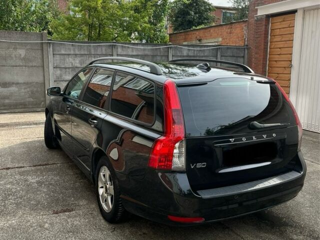 Чорний Вольво V50, об'ємом двигуна 1.6 л та пробігом 348 тис. км за 6100 $, фото 6 на Automoto.ua