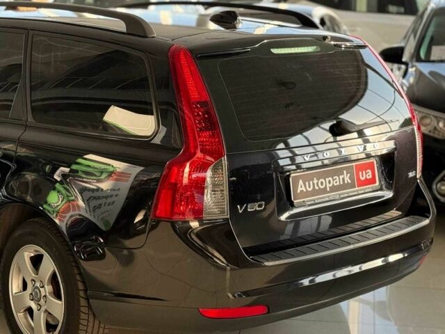 Чорний Вольво V50, об'ємом двигуна 1.6 л та пробігом 265 тис. км за 6890 $, фото 7 на Automoto.ua