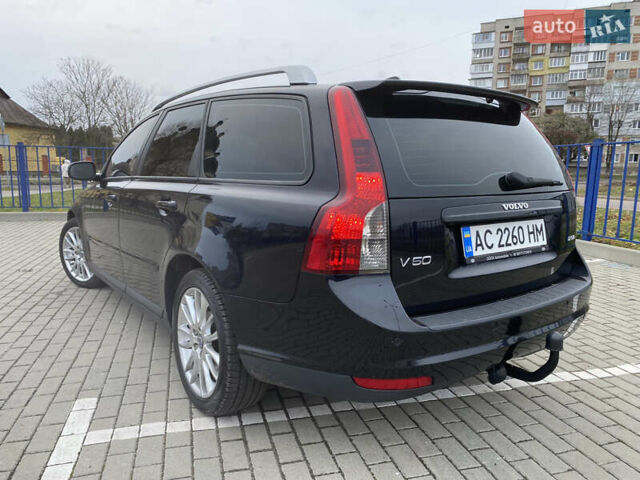 Черный Вольво В50, объемом двигателя 2 л и пробегом 170 тыс. км за 7600 $, фото 5 на Automoto.ua