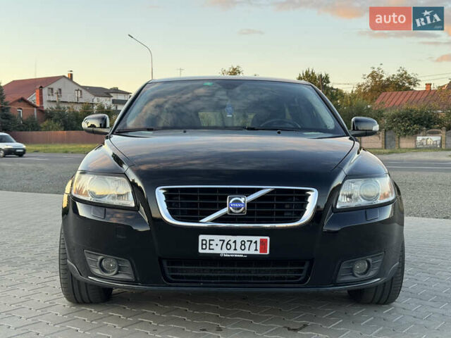 Черный Вольво В50, объемом двигателя 1.8 л и пробегом 243 тыс. км за 6150 $, фото 7 на Automoto.ua