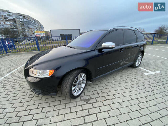 Черный Вольво В50, объемом двигателя 2 л и пробегом 170 тыс. км за 7600 $, фото 2 на Automoto.ua