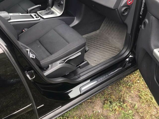 Чорний Вольво V50, об'ємом двигуна 1.6 л та пробігом 269 тис. км за 5800 $, фото 11 на Automoto.ua