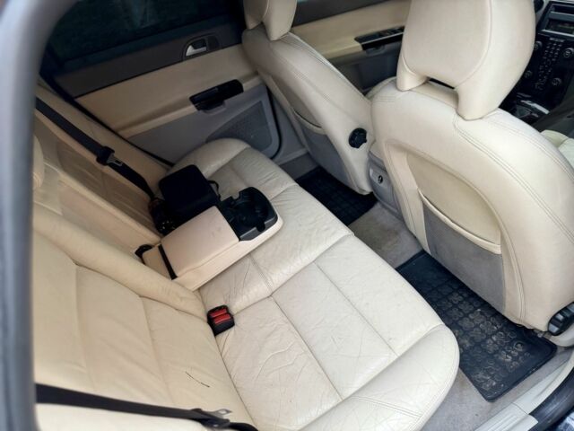 Черный Вольво В50, объемом двигателя 0 л и пробегом 250 тыс. км за 3000 $, фото 9 на Automoto.ua