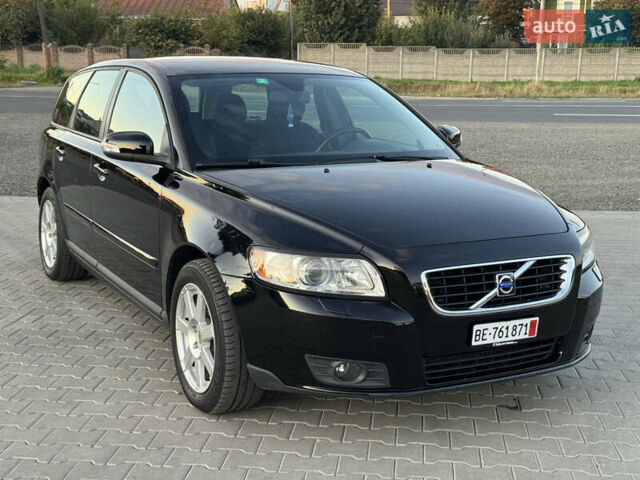 Черный Вольво В50, объемом двигателя 1.8 л и пробегом 243 тыс. км за 6150 $, фото 10 на Automoto.ua