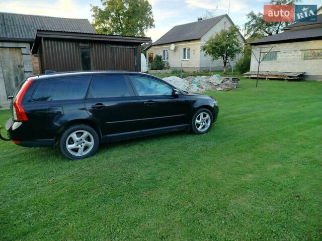 Черный Вольво В50, объемом двигателя 1.56 л и пробегом 231 тыс. км за 5500 $, фото 3 на Automoto.ua