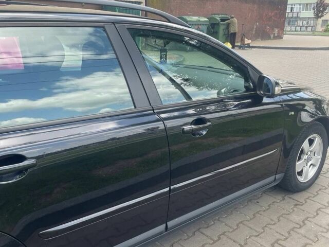 Черный Вольво В50, объемом двигателя 1.6 л и пробегом 220 тыс. км за 6500 $, фото 21 на Automoto.ua