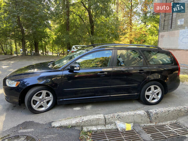 Чорний Вольво V50, об'ємом двигуна 1.56 л та пробігом 250 тис. км за 6500 $, фото 5 на Automoto.ua