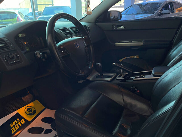 Чорний Вольво V50, об'ємом двигуна 2 л та пробігом 170 тис. км за 8400 $, фото 19 на Automoto.ua