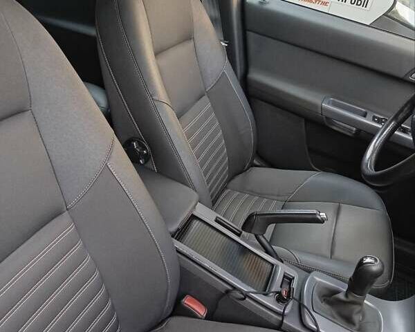 Черный Вольво В50, объемом двигателя 1.56 л и пробегом 261 тыс. км за 7200 $, фото 13 на Automoto.ua