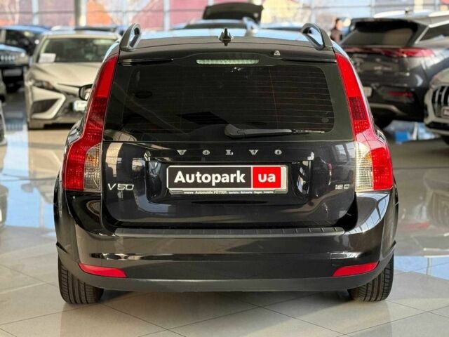 Чорний Вольво V50, об'ємом двигуна 1.6 л та пробігом 265 тис. км за 6890 $, фото 5 на Automoto.ua