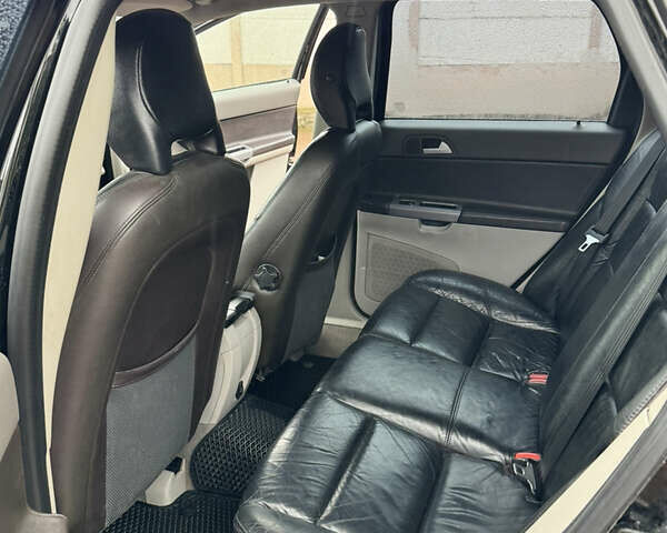 Черный Вольво В50, объемом двигателя 1.6 л и пробегом 324 тыс. км за 5799 $, фото 13 на Automoto.ua