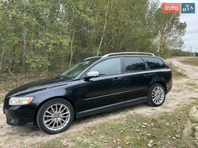 Чорний Вольво V50, об'ємом двигуна 2 л та пробігом 342 тис. км за 7000 $, фото 1 на Automoto.ua