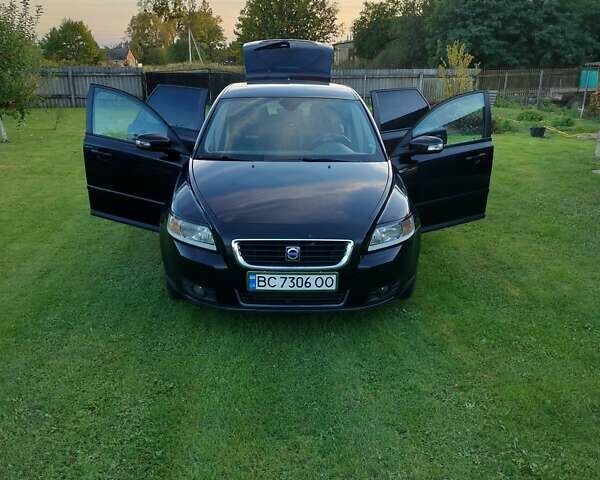 Черный Вольво В50, объемом двигателя 1.56 л и пробегом 231 тыс. км за 5500 $, фото 5 на Automoto.ua