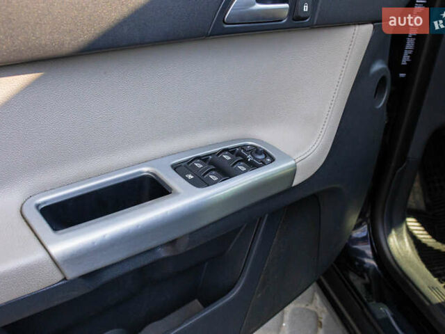 Черный Вольво В50, объемом двигателя 2 л и пробегом 282 тыс. км за 7932 $, фото 15 на Automoto.ua