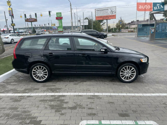 Черный Вольво В50, объемом двигателя 1.6 л и пробегом 322 тыс. км за 4800 $, фото 3 на Automoto.ua
