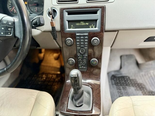 Черный Вольво В50, объемом двигателя 0 л и пробегом 250 тыс. км за 3000 $, фото 8 на Automoto.ua