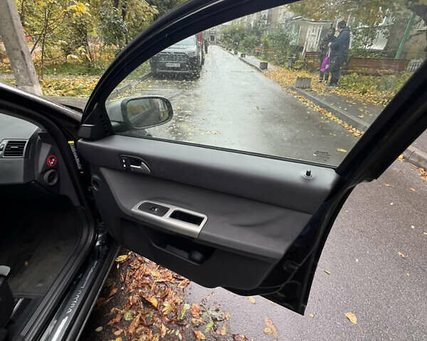 Вольво В50 2008 в Виннице на Automoto.ua Черный Вольво В50, объемом двигателя 1.56 л и пробегом 260 тыс. км за 6200 $, фото 16 на Automoto.ua