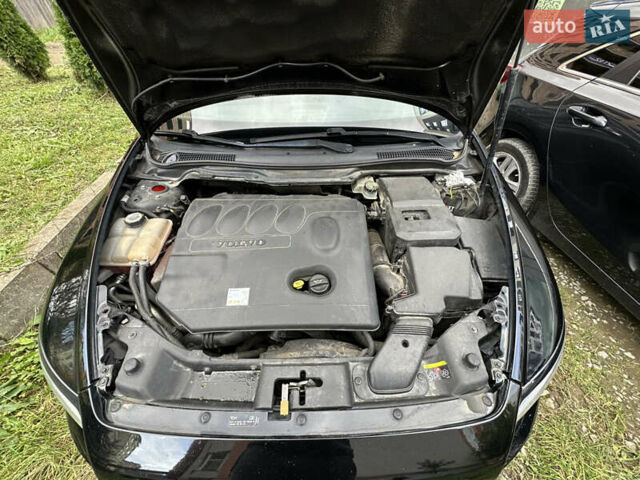 Вольво В50 2008 в Ивано-Франковске на Automoto.ua Черный Вольво В50, объемом двигателя 2 л и пробегом 300 тыс. км за 6500 $, фото 1 на Automoto.ua