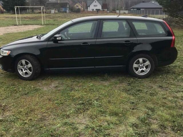 Чорний Вольво V50, об'ємом двигуна 1.6 л та пробігом 269 тис. км за 5800 $, фото 3 на Automoto.ua